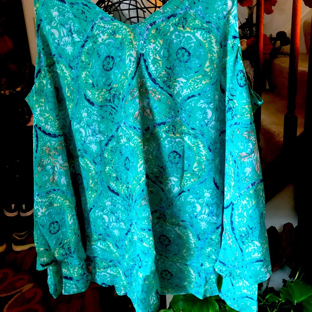 Sleeveless top